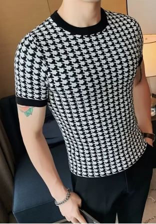 Men Printed Round Neck Polyester White, Black T-Shirt S